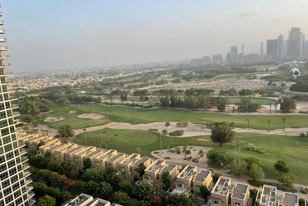 Apartment Cozy 2 Bedroom Apt Golf Tower Greens, Stunning Golf Views Dubai