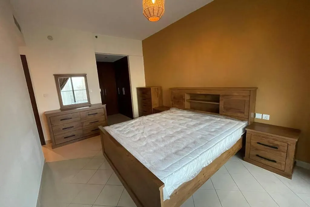Cozy 2 Bedroom Apt Golf Tower Greens, Stunning Golf Views Dubai Apartment